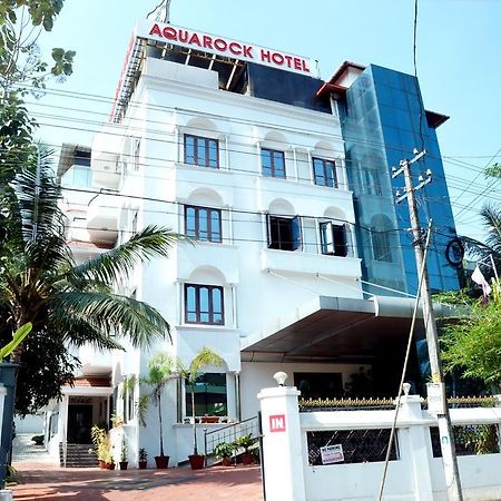 Aquarock Hotel Kazhakuttam Esterno foto