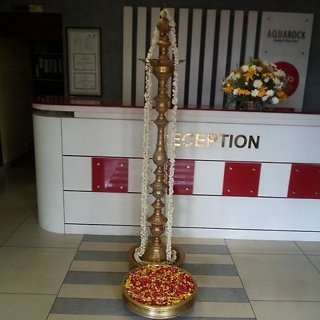 Aquarock Hotel Kazhakuttam Esterno foto