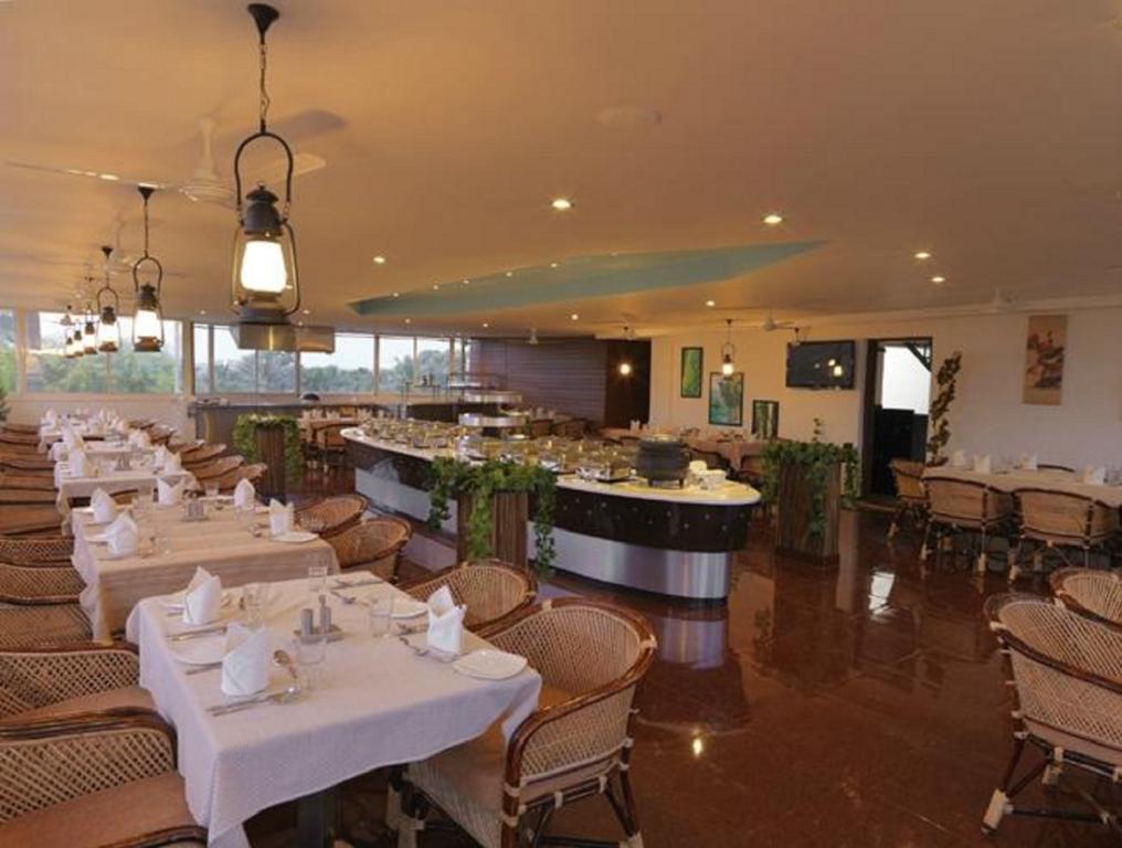 Aquarock Hotel Kazhakuttam Esterno foto