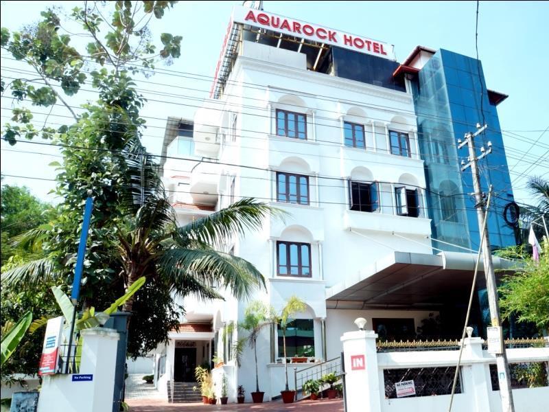 Aquarock Hotel Kazhakuttam Esterno foto